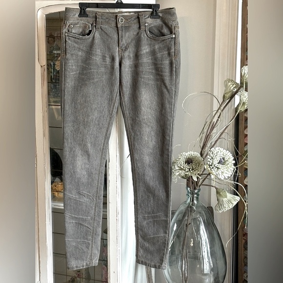 Dollhouse You Are Beautiful Distressed Skinny Jeans Gray-Sz 9 - Picture 1 of 12